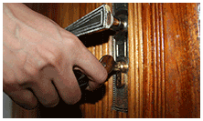 Chamblee locksmith Broken Key Extraction 